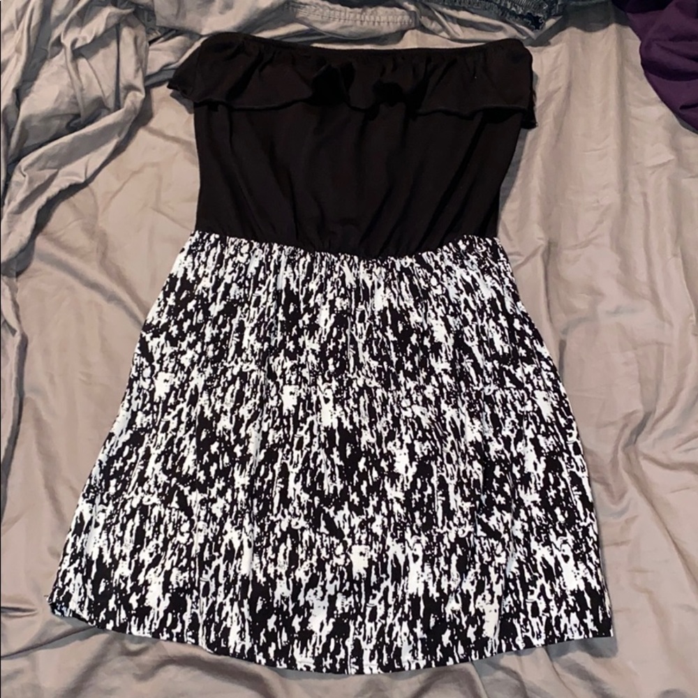 Strapless dress